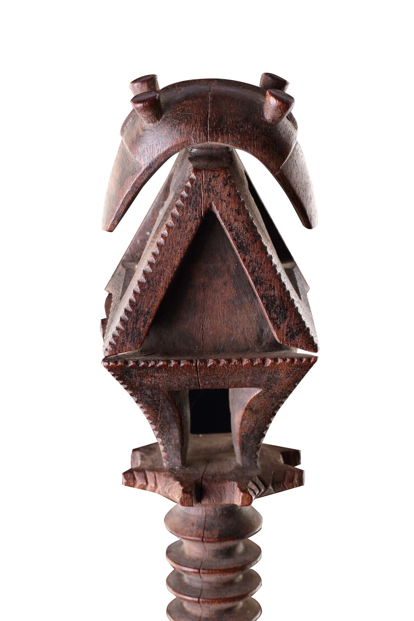 Rare Polynesian Austral Islands Chief’s Sacred Fly Whisk Handle ‘Tahirira’A’ from Tubuai Island